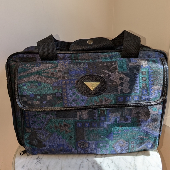 Vintage Aztec Print Carry On Travel Bag - Picture 9 of 9